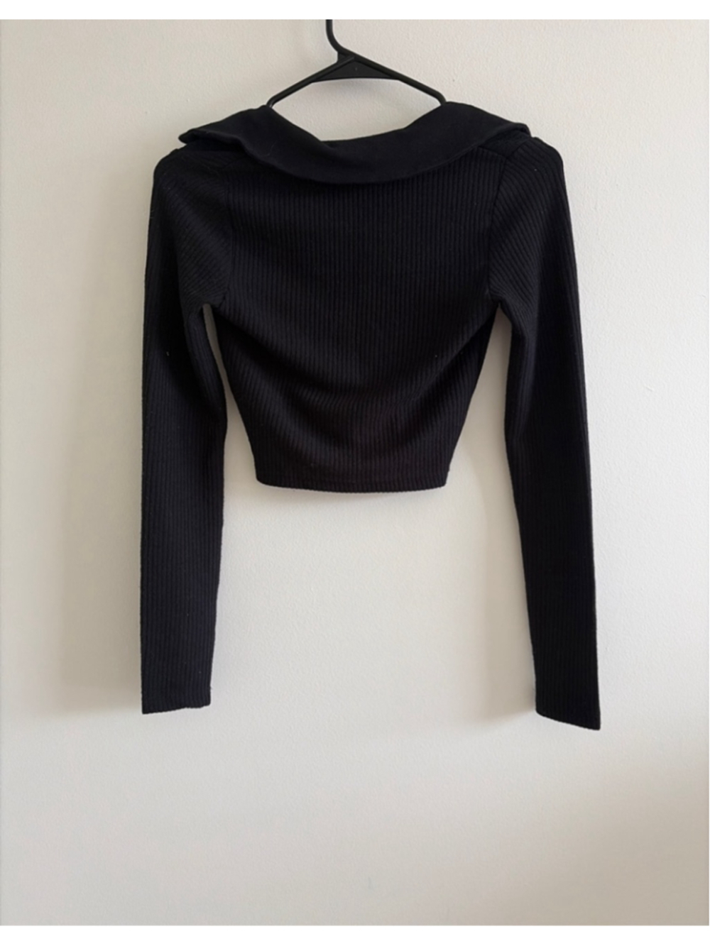 Women's H&M Black Ribbed Collared Long Sleeve Tee XS - Picture 2 of 3